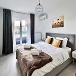 Sector3 Modern Living And Terrace * Bucareste