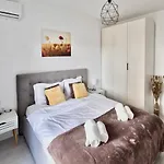 Sector3 Modern Living And Terrace Apartamento *