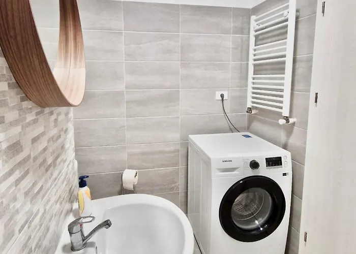 Sector3 Modern Living And Terrace *