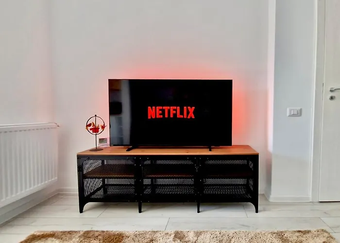 Sector3 Modern Living And Terrace *